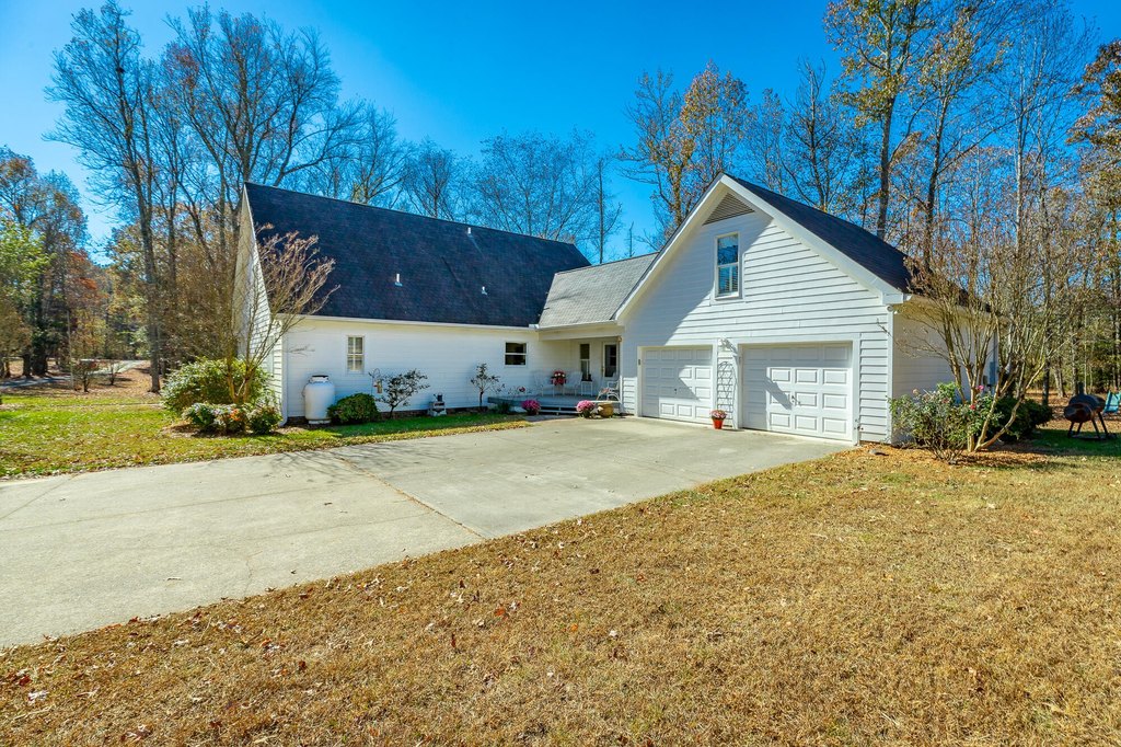 McDonald, Tennessee, 37353, United States, 3 Bedrooms Bedrooms, ,2.5 BathroomsBathrooms,Residential,Forsale,2009596