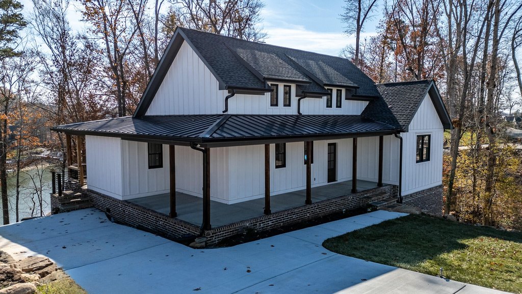 Ten Mile, Tennessee, 37880, United States, 3 Bedrooms Bedrooms, ,3 BathroomsBathrooms,Residential,Forsale,1894351