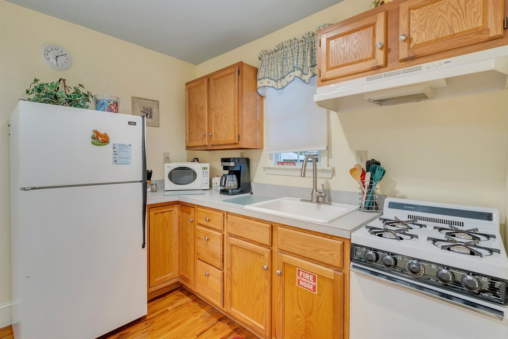 Cape May, New Jersey, 08204, United States, 9 Bedrooms Bedrooms, ,5 BathroomsBathrooms,Residential,Forsale,1967242