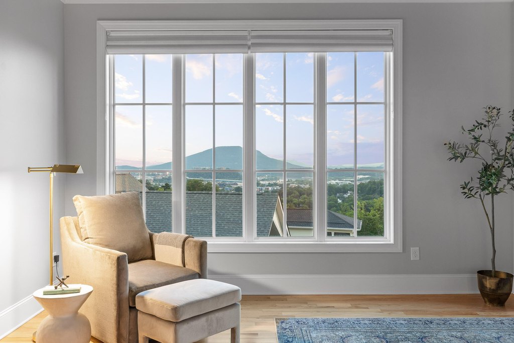 Chattanooga, Tennessee, 37405, United States, 4 Bedrooms Bedrooms, ,5.5 BathroomsBathrooms,Residential,Forsale,1894346