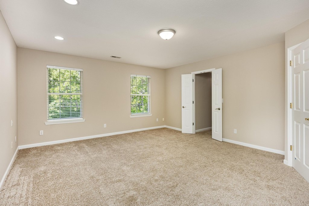 Ringgold, Georgia, 30736, United States, 4 Bedrooms Bedrooms, ,3.5 BathroomsBathrooms,Residential,Forsale,2004679