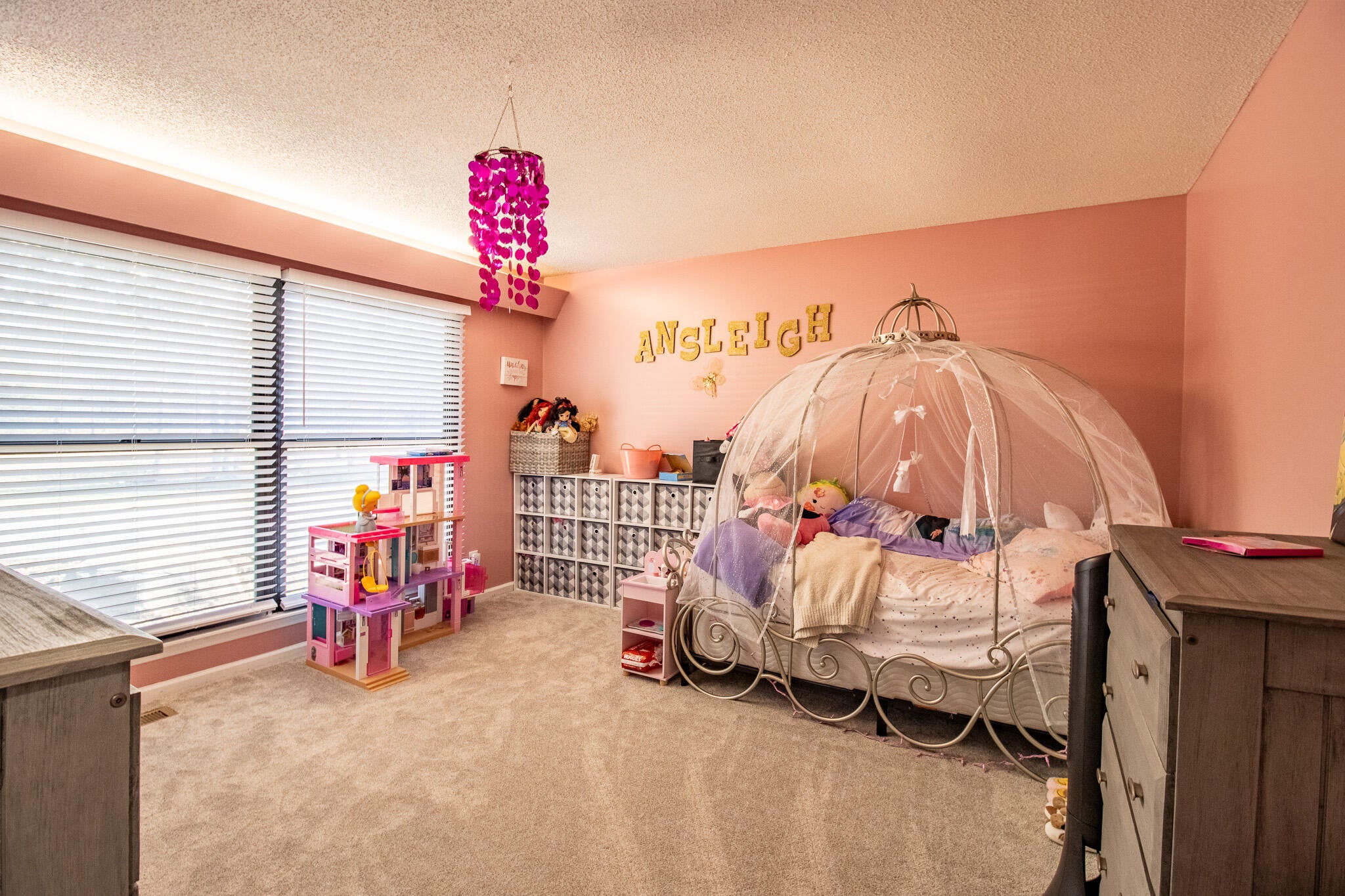 Chickamauga, Georgia, 30707, United States, 4 Bedrooms Bedrooms, ,3 BathroomsBathrooms,Residential,Forsale,2009515