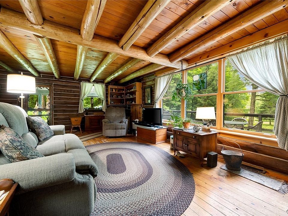 Old Forge, New York, 13420, United States, 3 Bedrooms Bedrooms, ,3 BathroomsBathrooms,Residential,Forsale,1953161