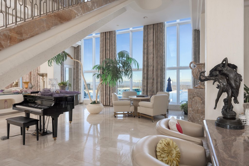 Ooltewah, Tennessee, 37363, United States, 7 Bedrooms Bedrooms, ,8.5 BathroomsBathrooms,Residential,Forsale,2004029