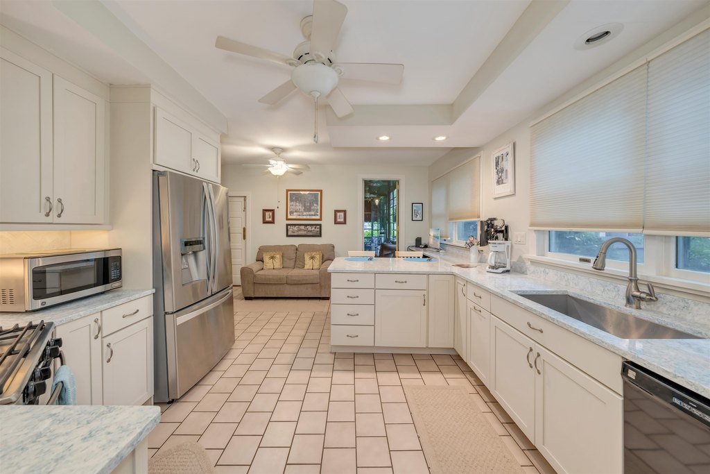 Cape May, New Jersey, 08204, United States, 9 Bedrooms Bedrooms, ,5 BathroomsBathrooms,Residential,Forsale,1967242