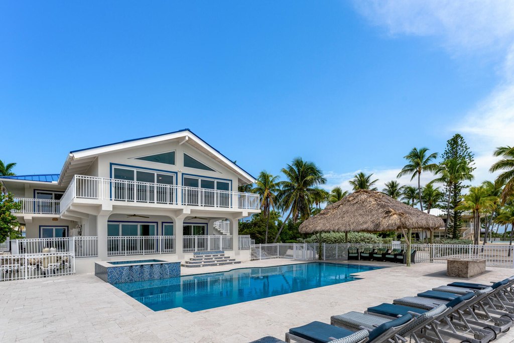 Duck Key, Florida, 33050, United States, 7 Bedrooms Bedrooms, ,6 BathroomsBathrooms,Residential,Forsale,2011103