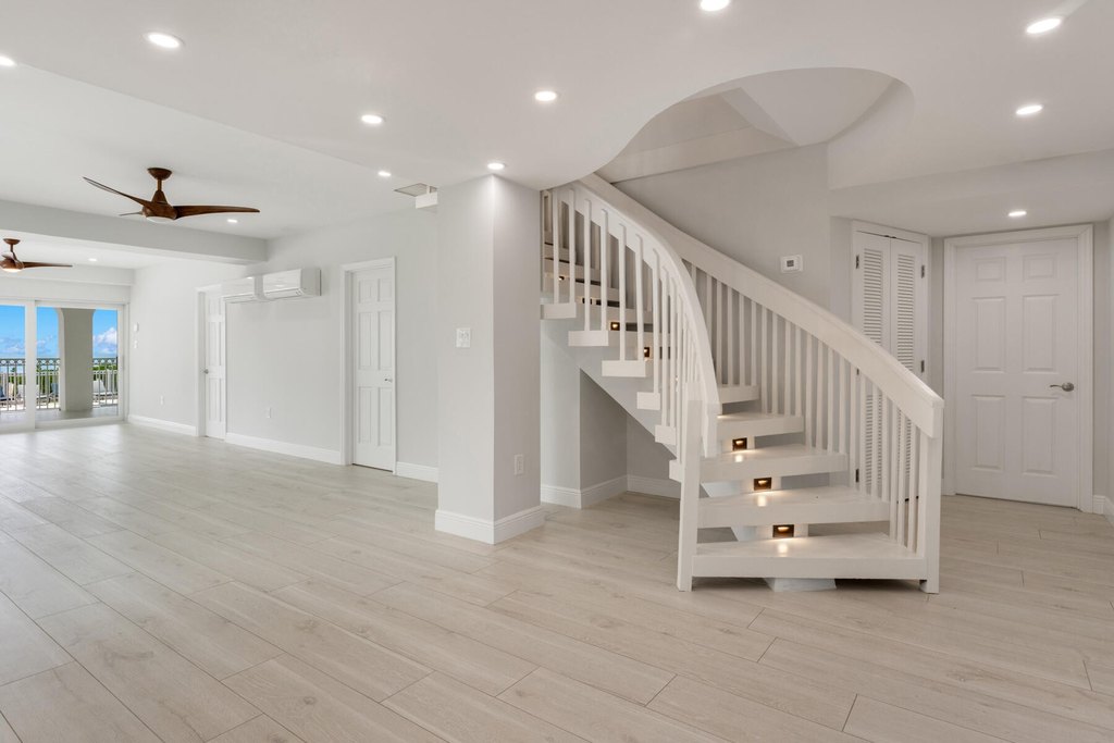 Duck Key, Florida, 33050, United States, 7 Bedrooms Bedrooms, ,6 BathroomsBathrooms,Residential,Forsale,2011103