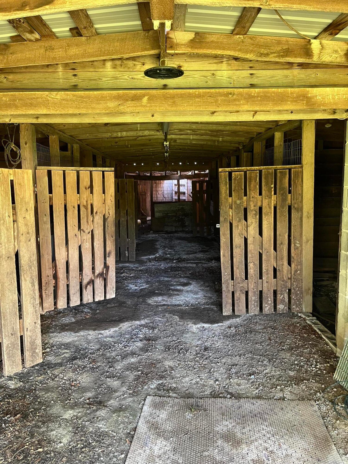 Chickamauga, Georgia, 30707, United States, 4 Bedrooms Bedrooms, ,3 BathroomsBathrooms,Residential,Forsale,2009515