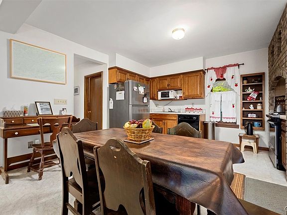 Old Forge, New York, 13420, United States, 8 Bedrooms Bedrooms, ,3 BathroomsBathrooms,Residential,Forsale,1953160