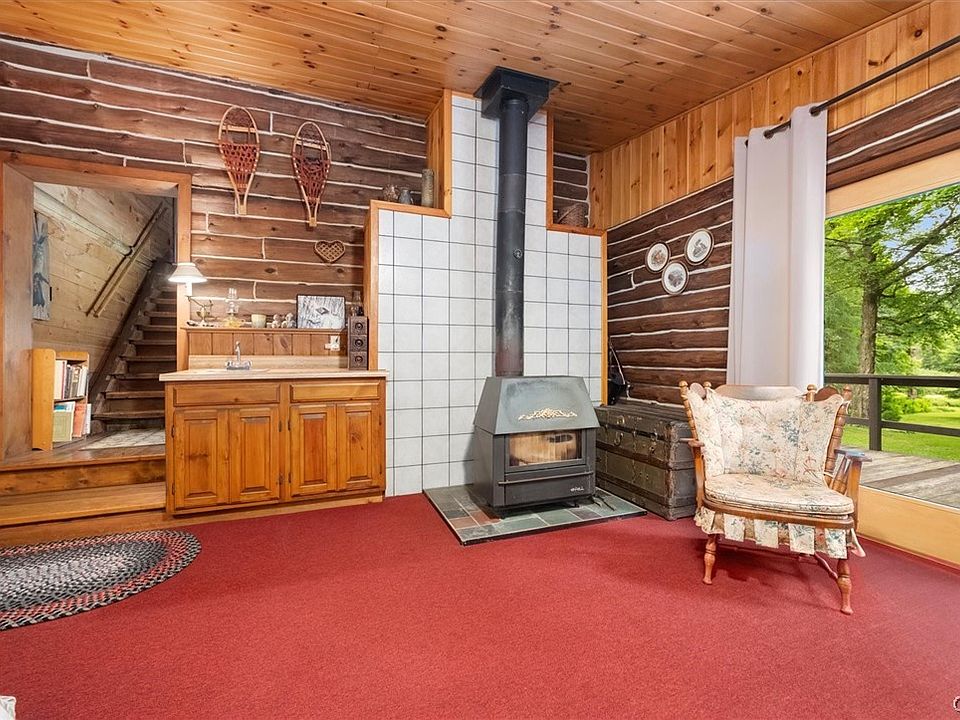 Old Forge, New York, 13420, United States, 3 Bedrooms Bedrooms, ,3 BathroomsBathrooms,Residential,Forsale,1953161