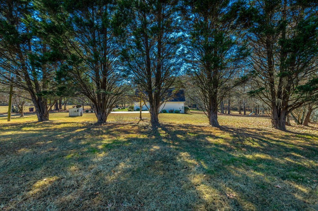 McDonald, Tennessee, 37353, United States, 3 Bedrooms Bedrooms, ,2.5 BathroomsBathrooms,Residential,Forsale,2009596