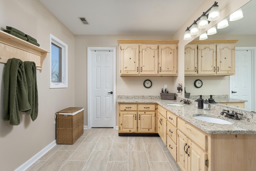 Ooltewah, Tennessee, 37363, United States, 4 Bedrooms Bedrooms, ,2.5 BathroomsBathrooms,Residential,Forsale,1922186