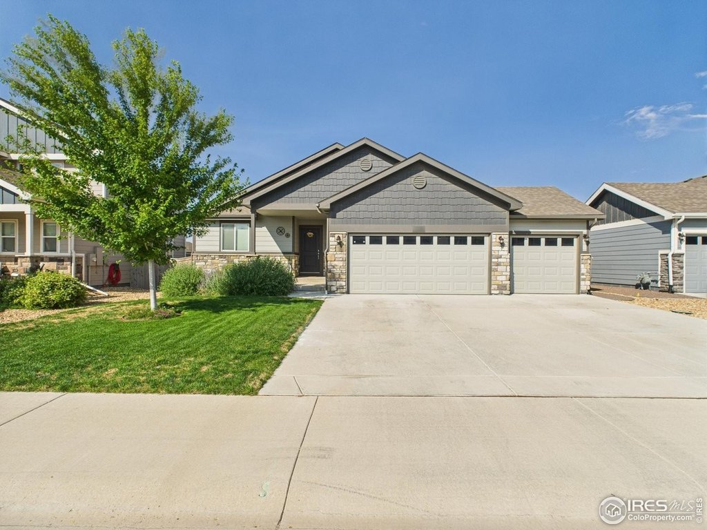 Severance, Colorado, 80550, United States, 4 Bedrooms Bedrooms, ,3 BathroomsBathrooms,Residential,Forsale,1967221