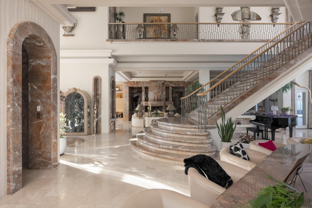 Ooltewah, Tennessee, 37363, United States, 7 Bedrooms Bedrooms, ,8.5 BathroomsBathrooms,Residential,Forsale,2004029