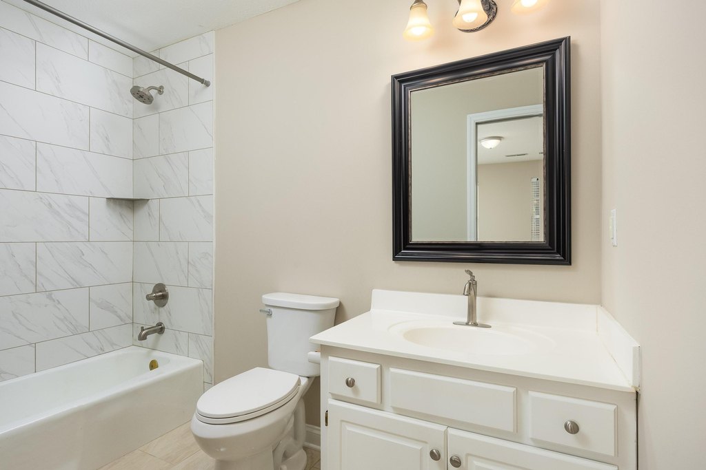 Ringgold, Georgia, 30736, United States, 4 Bedrooms Bedrooms, ,3.5 BathroomsBathrooms,Residential,Forsale,2004679