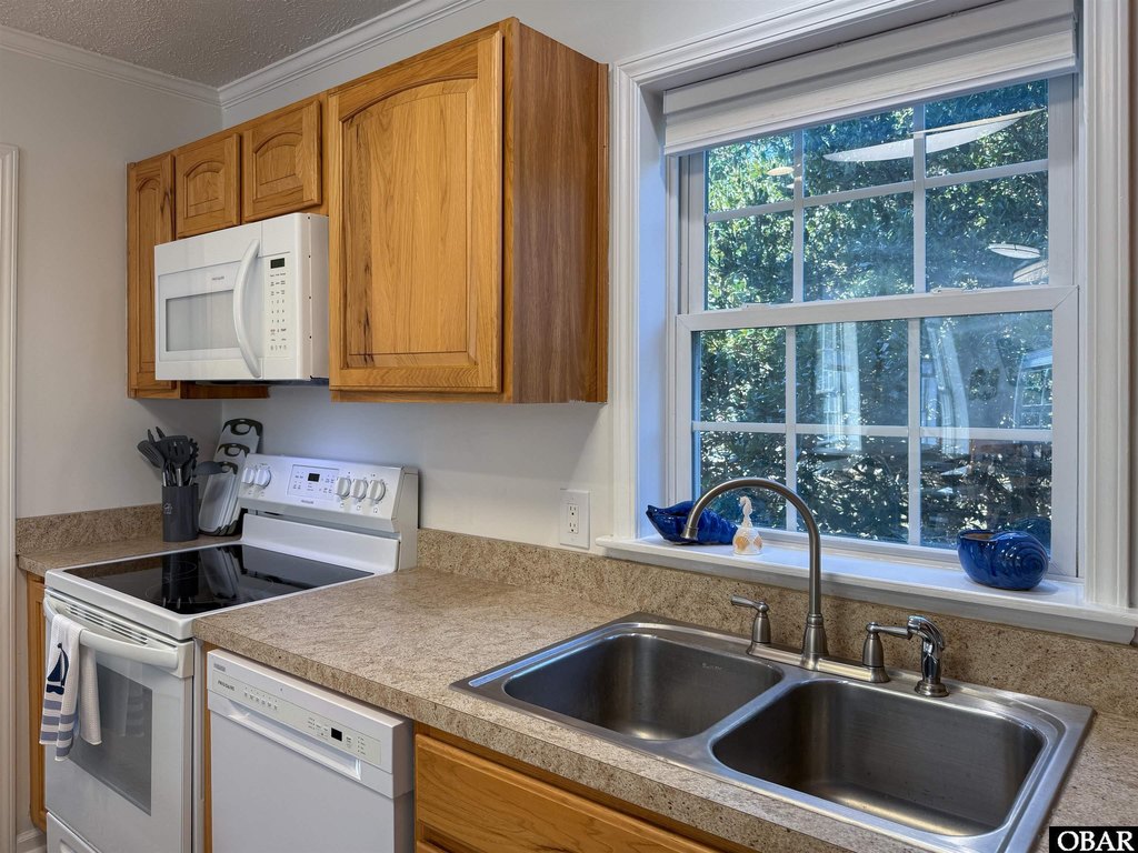 Corolla, North Carolina, 27927, United States, 4 Bedrooms Bedrooms, ,3 BathroomsBathrooms,Residential,Forsale,1964359