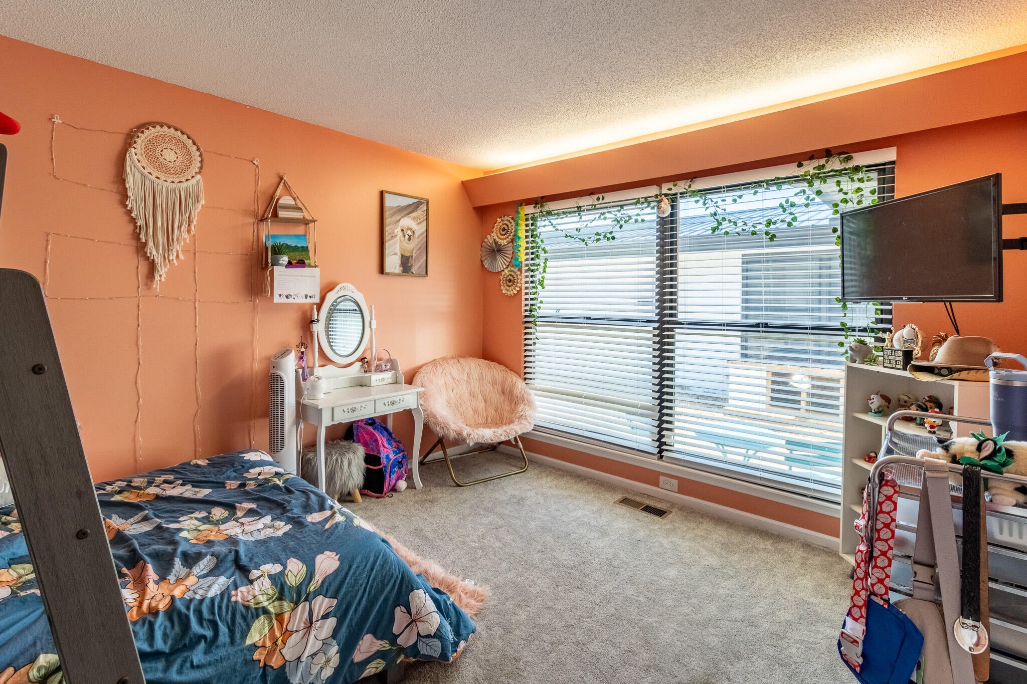 Chickamauga, Georgia, 30707, United States, 4 Bedrooms Bedrooms, ,3 BathroomsBathrooms,Residential,Forsale,2009515