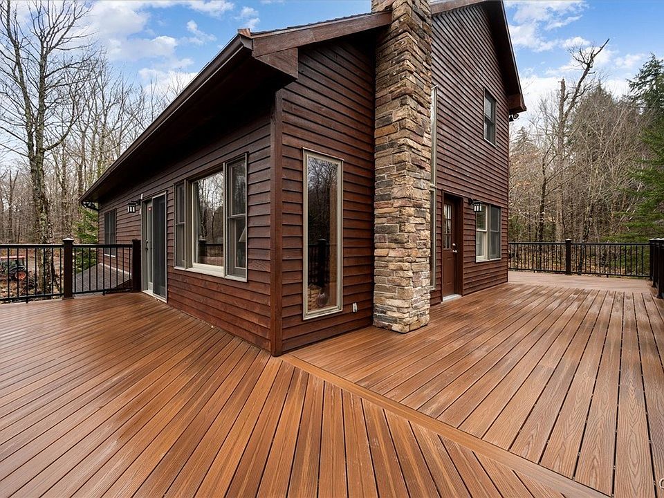 Old Forge, New York, 13420, United States, 4 Bedrooms Bedrooms, ,2 BathroomsBathrooms,Residential,Forsale,1953162