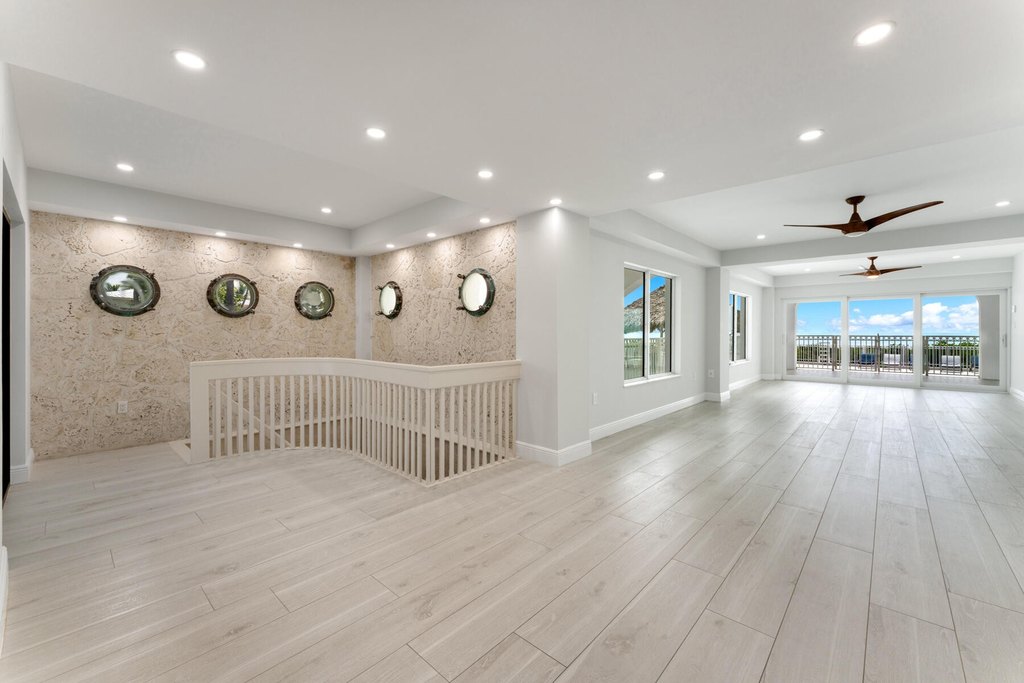 Duck Key, Florida, 33050, United States, 7 Bedrooms Bedrooms, ,6 BathroomsBathrooms,Residential,Forsale,2011103