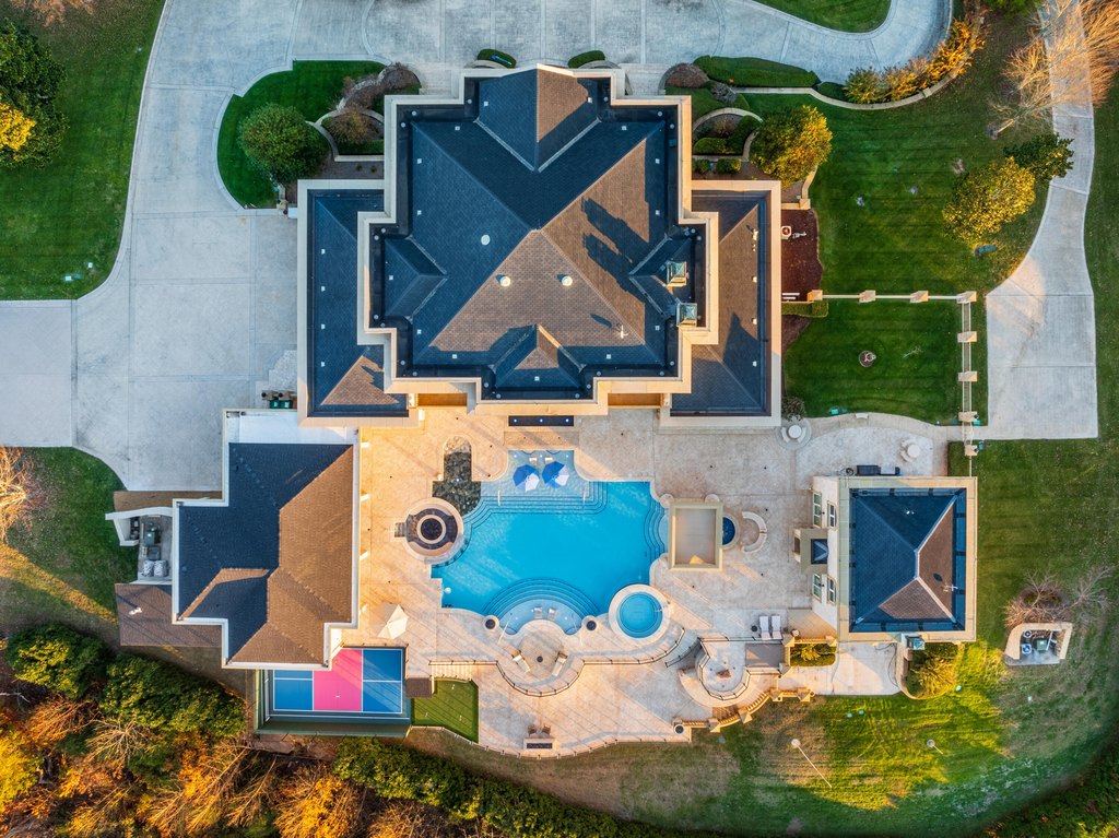 Ooltewah, Tennessee, 37363, United States, 7 Bedrooms Bedrooms, ,8.5 BathroomsBathrooms,Residential,Forsale,2004029