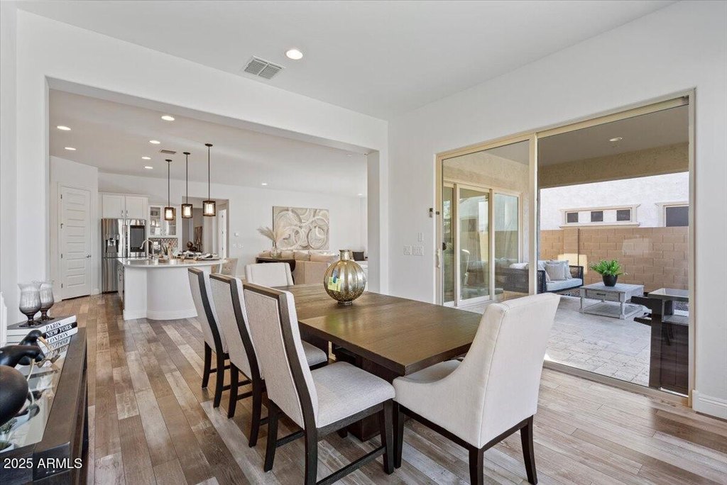 Mesa, Arizona, 85207, United States, 4 Bedrooms Bedrooms, ,3 BathroomsBathrooms,Residential,Forsale,1971070