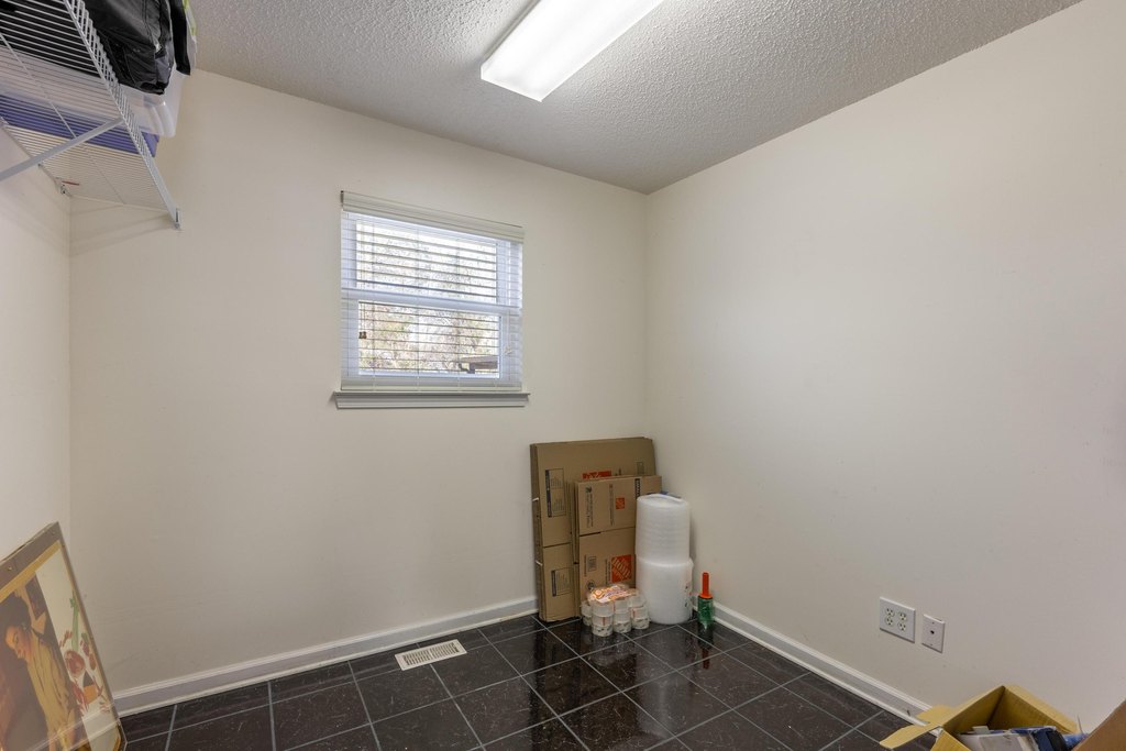 Ooltewah, Tennessee, 37363, United States, 4 Bedrooms Bedrooms, ,2.5 BathroomsBathrooms,Residential,Forsale,1922186