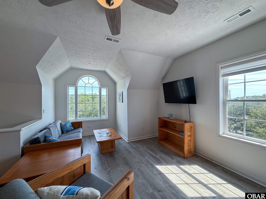 Corolla, North Carolina, 27927, United States, 4 Bedrooms Bedrooms, ,3 BathroomsBathrooms,Residential,Forsale,1964359