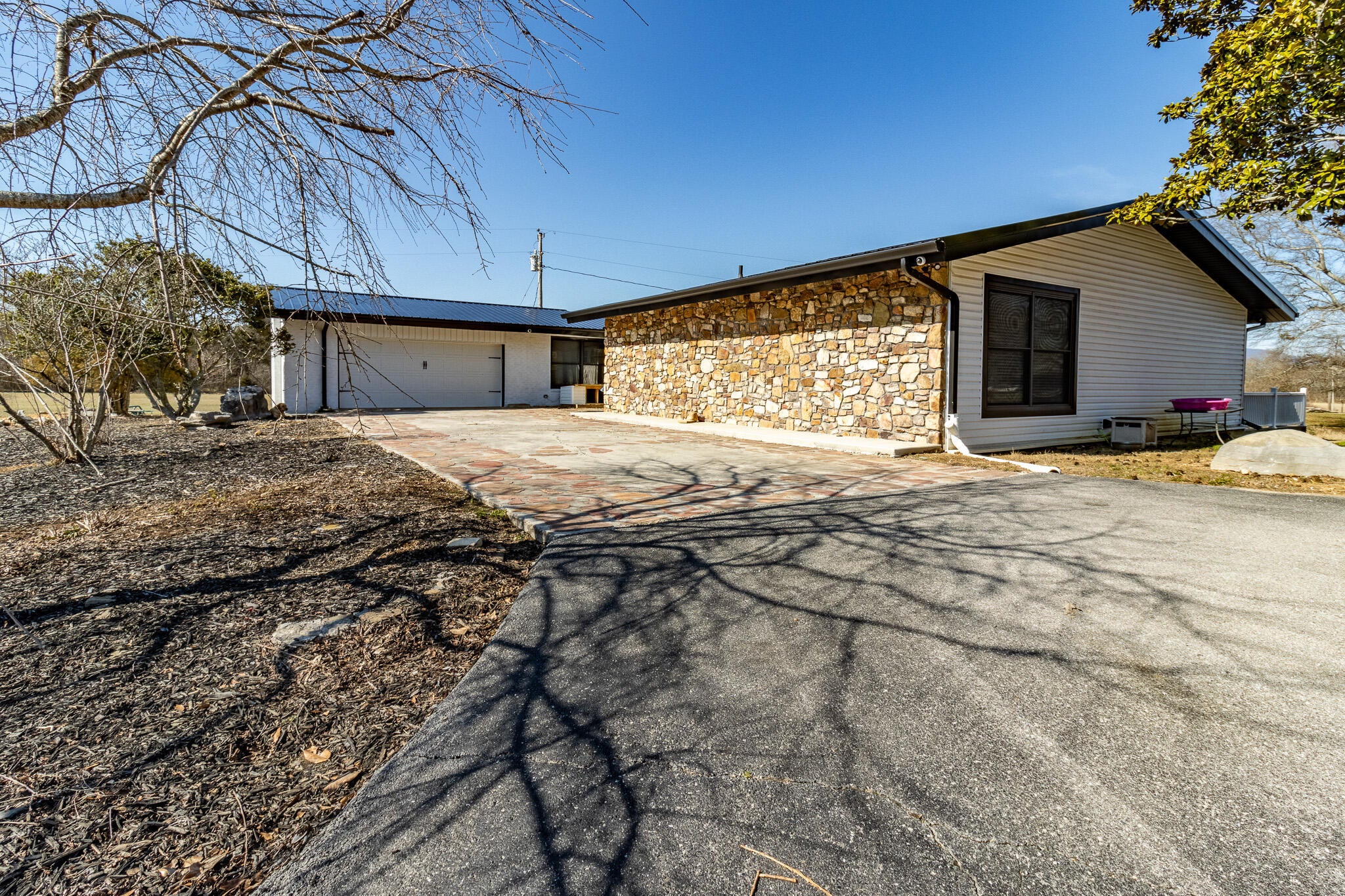 Chickamauga, Georgia, 30707, United States, 4 Bedrooms Bedrooms, ,3 BathroomsBathrooms,Residential,Forsale,2009515