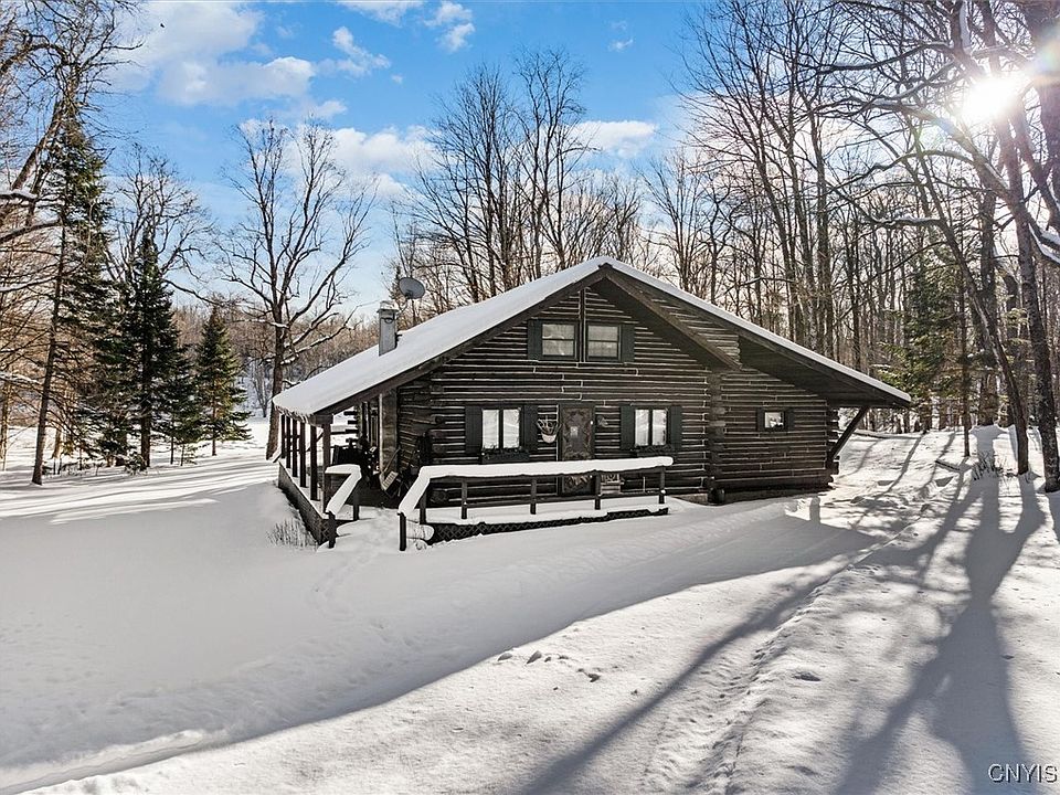 Old Forge, New York, 13420, United States, 3 Bedrooms Bedrooms, ,3 BathroomsBathrooms,Residential,Forsale,1953161