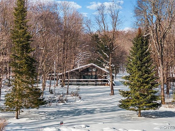 Old Forge, New York, 13420, United States, 3 Bedrooms Bedrooms, ,3 BathroomsBathrooms,Residential,Forsale,1953161
