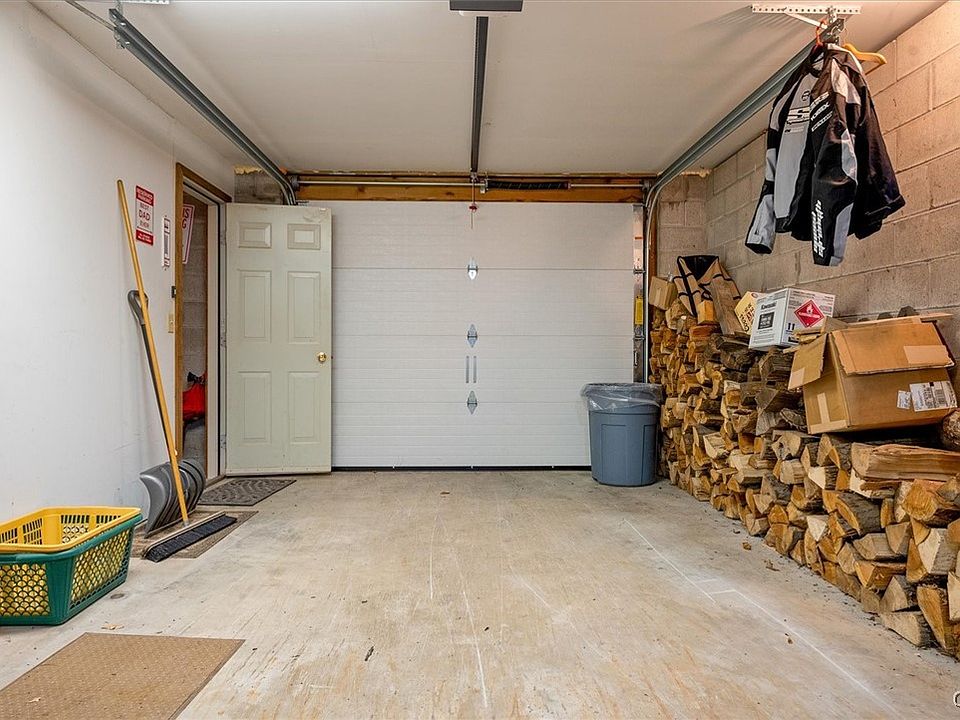 Old Forge, New York, 13420, United States, 4 Bedrooms Bedrooms, ,2 BathroomsBathrooms,Residential,Forsale,1953162