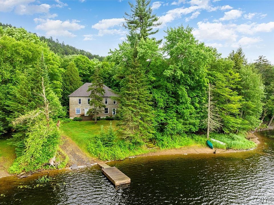Old Forge, New York, 13420, United States, 8 Bedrooms Bedrooms, ,3 BathroomsBathrooms,Residential,Forsale,1953160