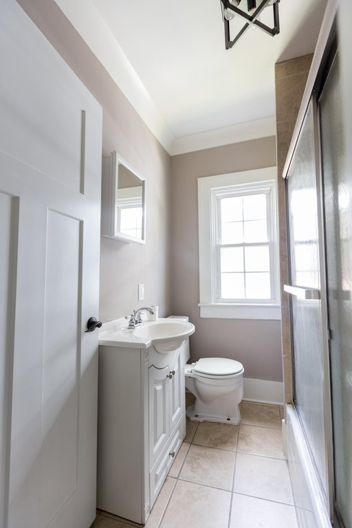 Chattanooga, Tennessee, 37405, United States, 3 Bedrooms Bedrooms, ,2 BathroomsBathrooms,Residential,Forsale,2009481