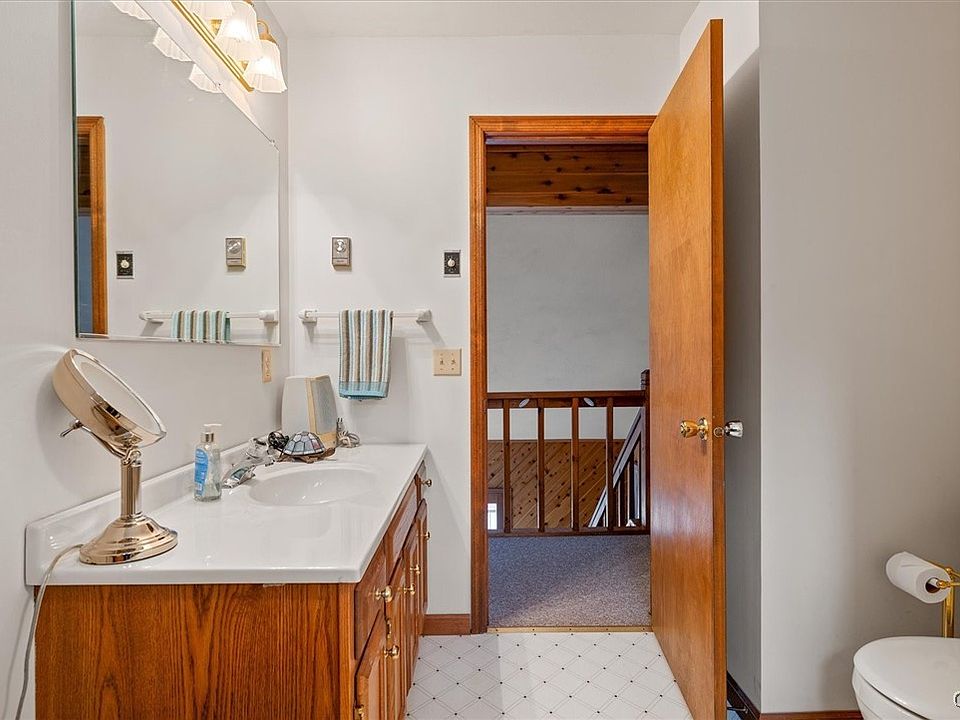 Old Forge, New York, 13420, United States, 4 Bedrooms Bedrooms, ,2 BathroomsBathrooms,Residential,Forsale,1953162