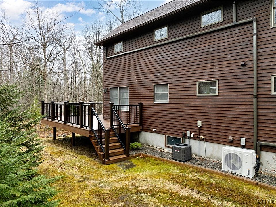 Old Forge, New York, 13420, United States, 4 Bedrooms Bedrooms, ,2 BathroomsBathrooms,Residential,Forsale,1953162