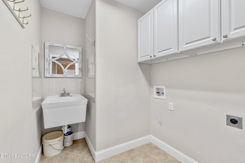 Fairfield Glade, Tennessee, 38558, United States, 3 Bedrooms Bedrooms, ,2 BathroomsBathrooms,Residential,Forsale,1907848