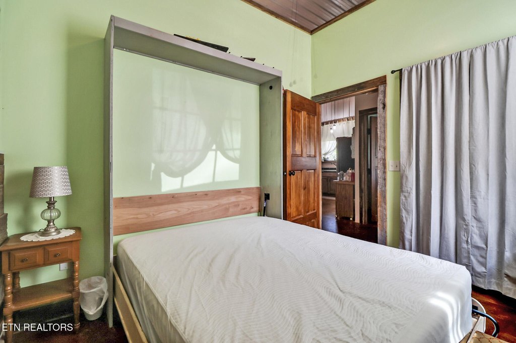 Crossville, Tennessee, 38571, United States, 3 Bedrooms Bedrooms, ,2.5 BathroomsBathrooms,Residential,Forsale,1907865