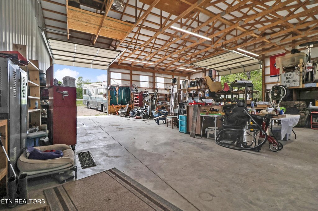 Crossville, Tennessee, 38571, United States, 3 Bedrooms Bedrooms, ,2.5 BathroomsBathrooms,Residential,Forsale,1907865