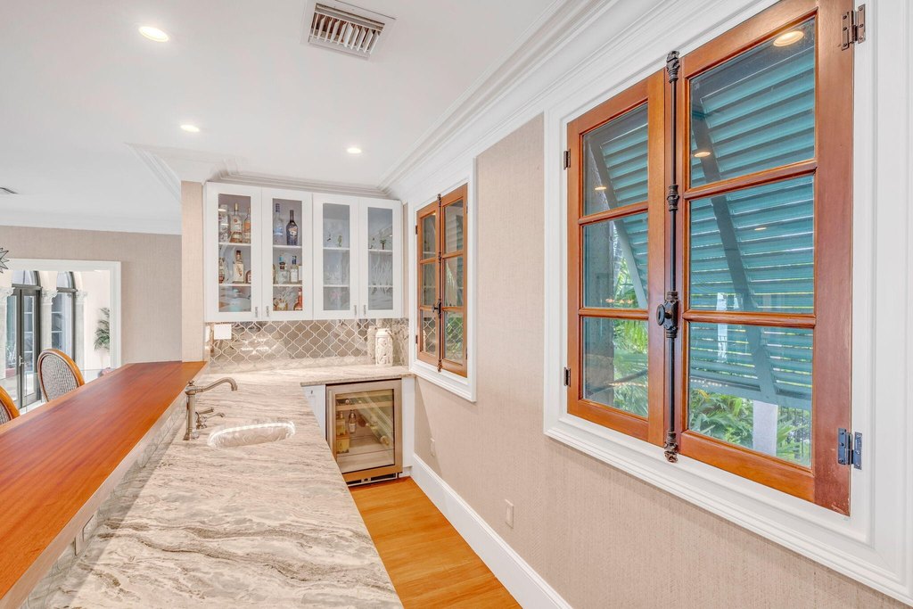 Key Colony, Florida, 33051, United States, 4 Bedrooms Bedrooms, ,4.5 BathroomsBathrooms,Residential,Forsale,2004355