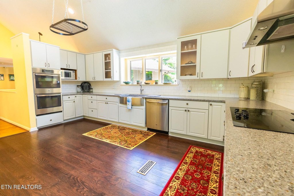 Knoxville, Tennessee, 37919, United States, 4 Bedrooms Bedrooms, ,3.5 BathroomsBathrooms,Residential,Forsale,1893800