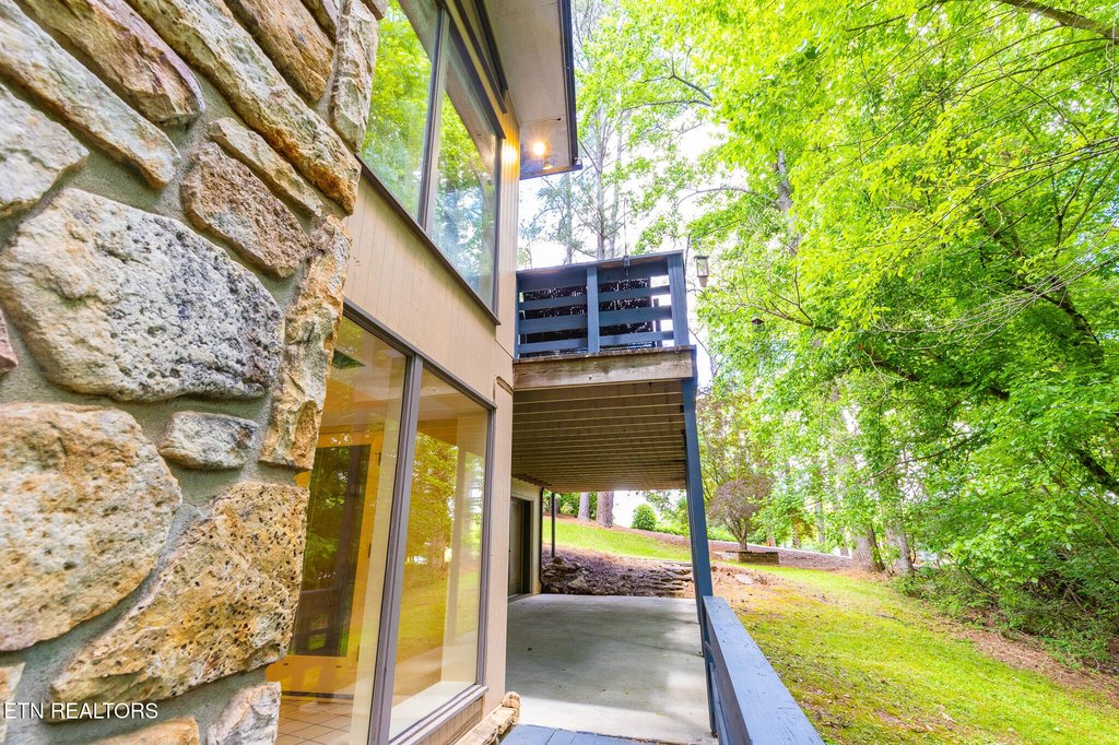 Knoxville, Tennessee, 37919, United States, 4 Bedrooms Bedrooms, ,3.5 BathroomsBathrooms,Residential,Forsale,1893800