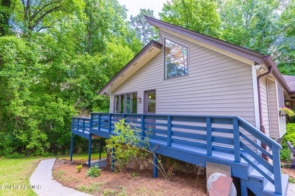 Knoxville, Tennessee, 37919, United States, 4 Bedrooms Bedrooms, ,3.5 BathroomsBathrooms,Residential,Forsale,1893800