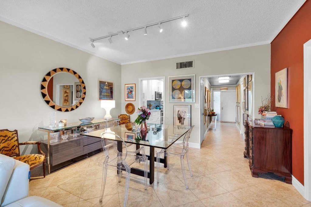 Delray Beach, Florida, 33445, United States, 2 Bedrooms Bedrooms, ,2 BathroomsBathrooms,Residential,Forsale,2009914