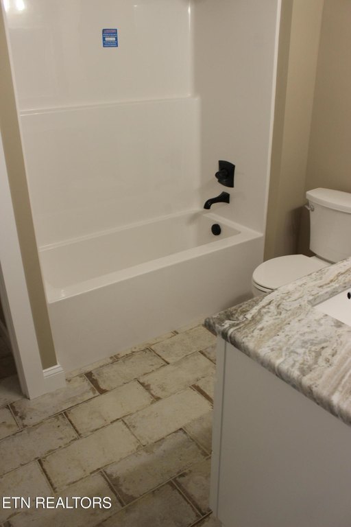 Madisonville, Tennessee, 37354, United States, 3 Bedrooms Bedrooms, ,3 BathroomsBathrooms,Residential,Forsale,1893807