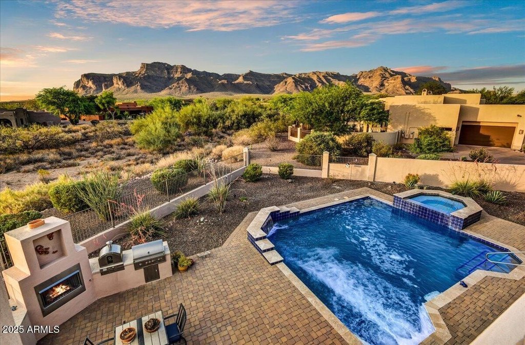 Gold Canyon, Arizona, 85118, United States, 3 Bedrooms Bedrooms, ,4 BathroomsBathrooms,Residential,Forsale,1884331