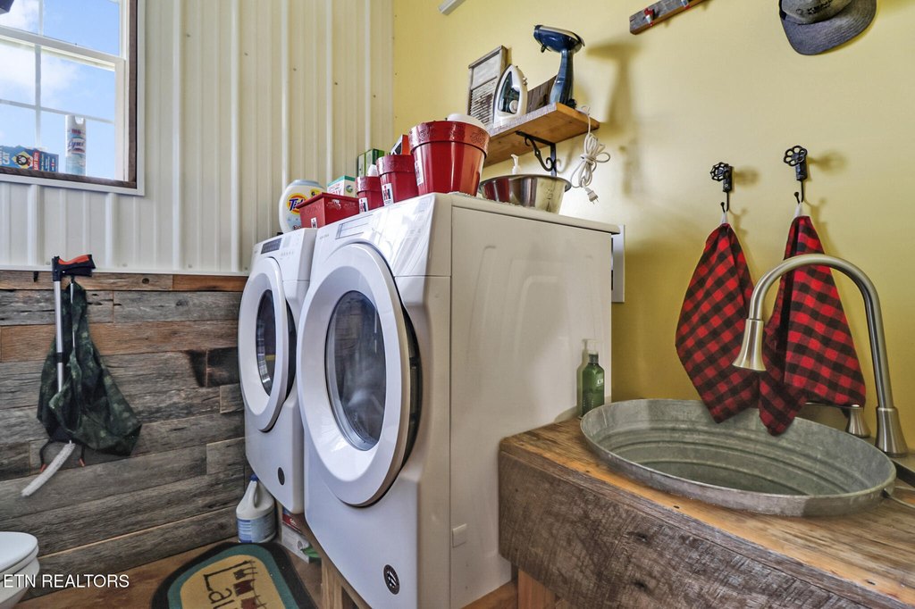 Crossville, Tennessee, 38571, United States, 3 Bedrooms Bedrooms, ,2.5 BathroomsBathrooms,Residential,Forsale,1907865