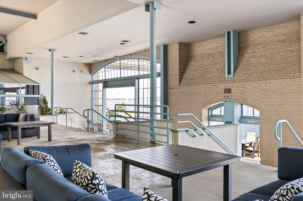 PHILADELPHIA, Pennsylvania, 19106, United States, 2 Bedrooms Bedrooms, ,2.5 BathroomsBathrooms,Residential,Forsale,2004202