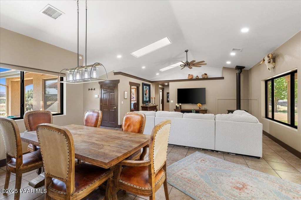 Paulden, Arizona, 86334, United States, 3 Bedrooms Bedrooms, ,2.5 BathroomsBathrooms,Residential,Forsale,1903147