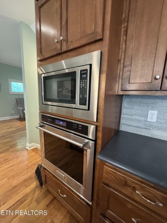 Kingston, Tennessee, 37763, United States, 4 Bedrooms Bedrooms, ,3.5 BathroomsBathrooms,Residential,Forsale,1893802