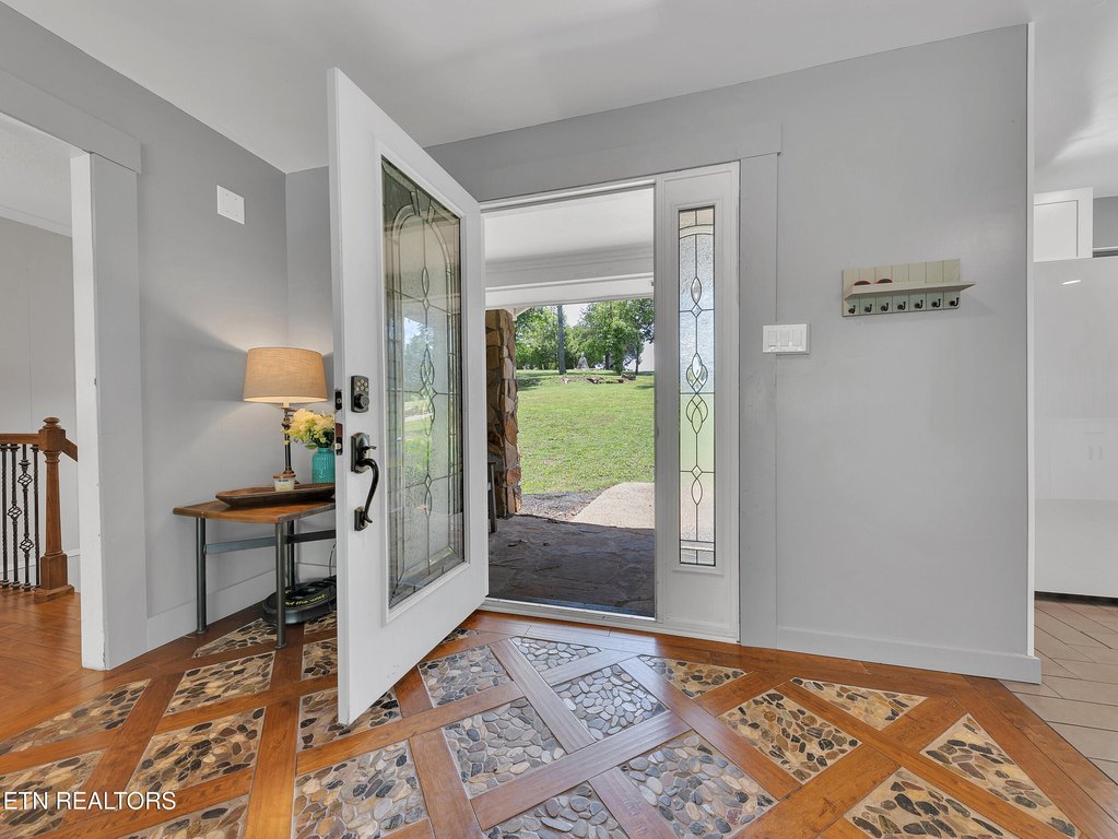 Knoxville, Tennessee, 37920, United States, 3 Bedrooms Bedrooms, ,5.5 BathroomsBathrooms,Residential,Forsale,1959681